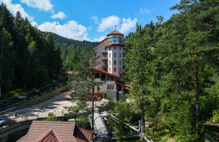 Отельный комплекс «На камушках» в Белокурихе